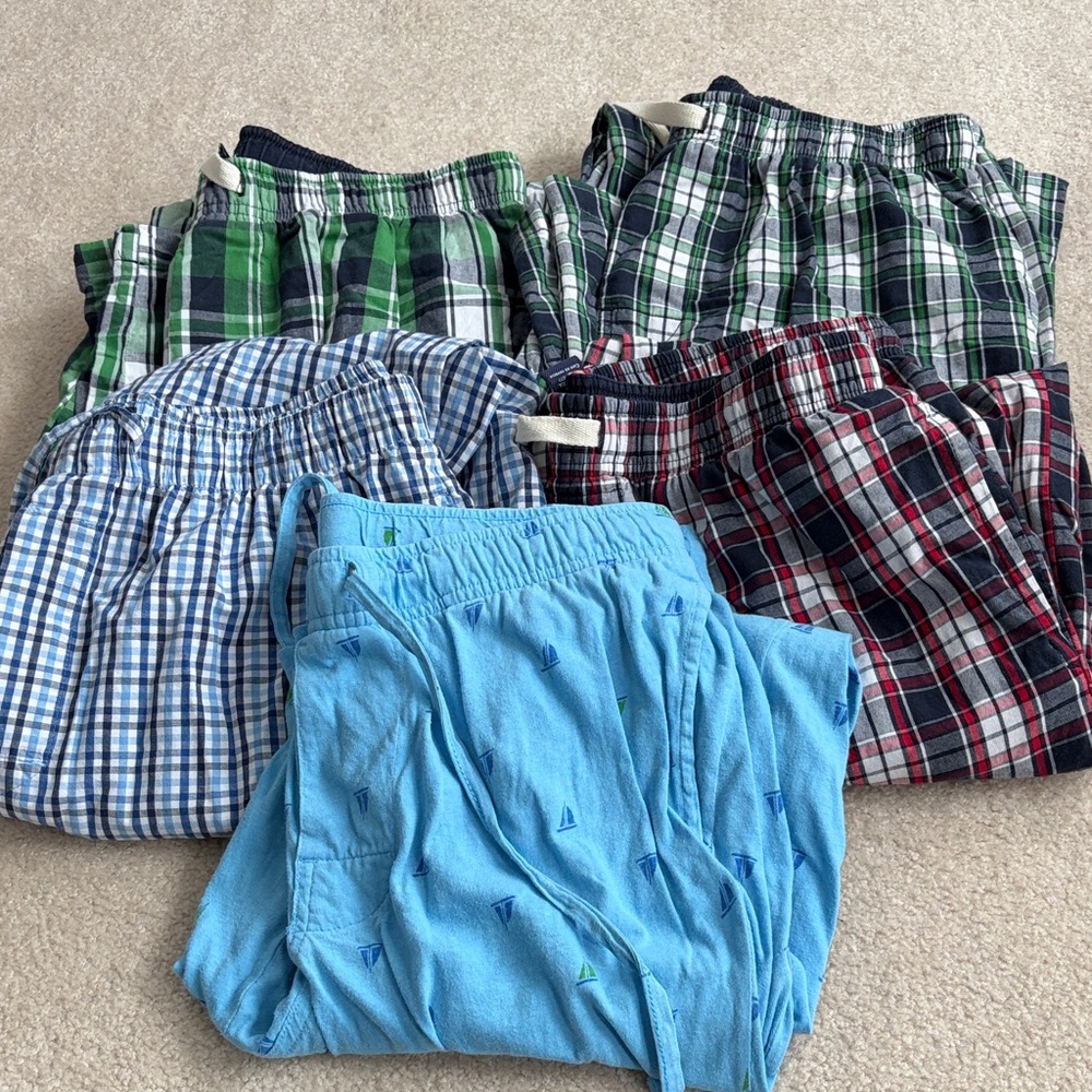 5 pairs of men’s size small elastic waist sleep lounge pants